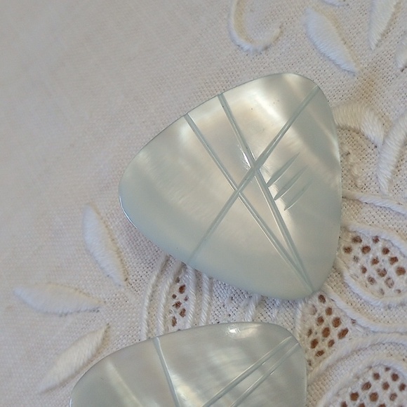 Natural seashell etched died light blue geometric post earrings - Picture 2 of 7